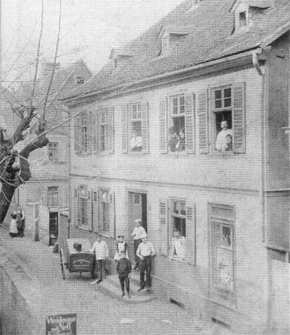 Das Gebäude der Sparkasse Offenbach in der Glockengasse 1844